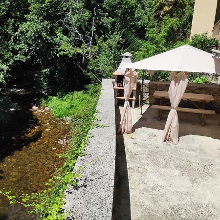 Apartamentos El Rincon De Limes Кангас-дель-Нарсеа Екстер'єр фото