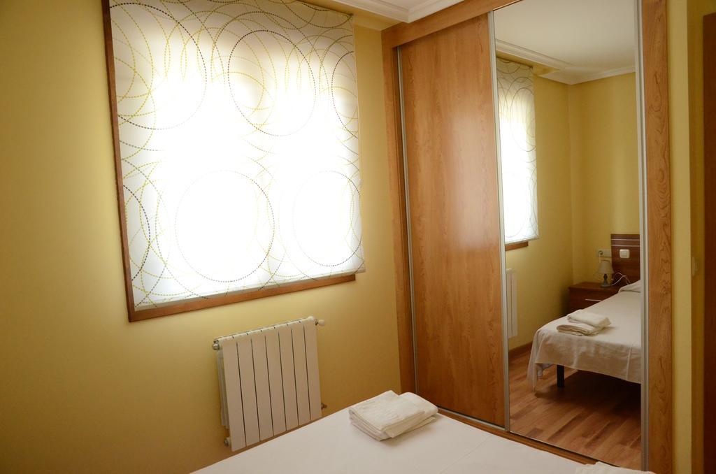 Apartamentos El Rincon De Limes Кангас-дель-Нарсеа Екстер'єр фото
