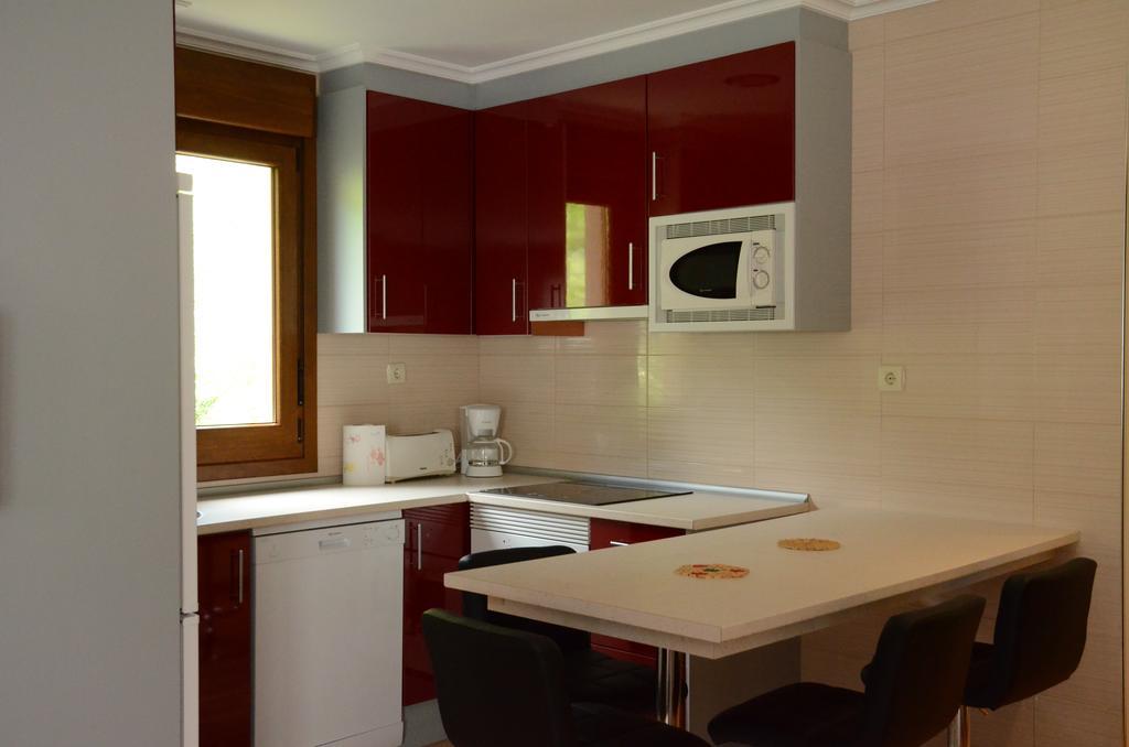 Apartamentos El Rincon De Limes Кангас-дель-Нарсеа Екстер'єр фото