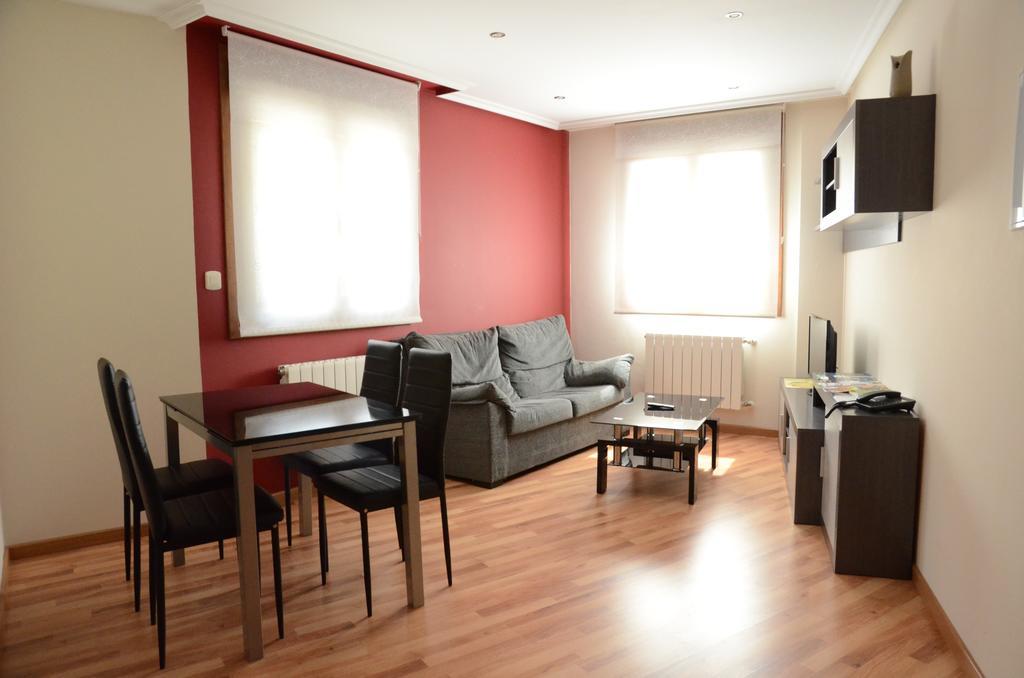Apartamentos El Rincon De Limes Кангас-дель-Нарсеа Екстер'єр фото