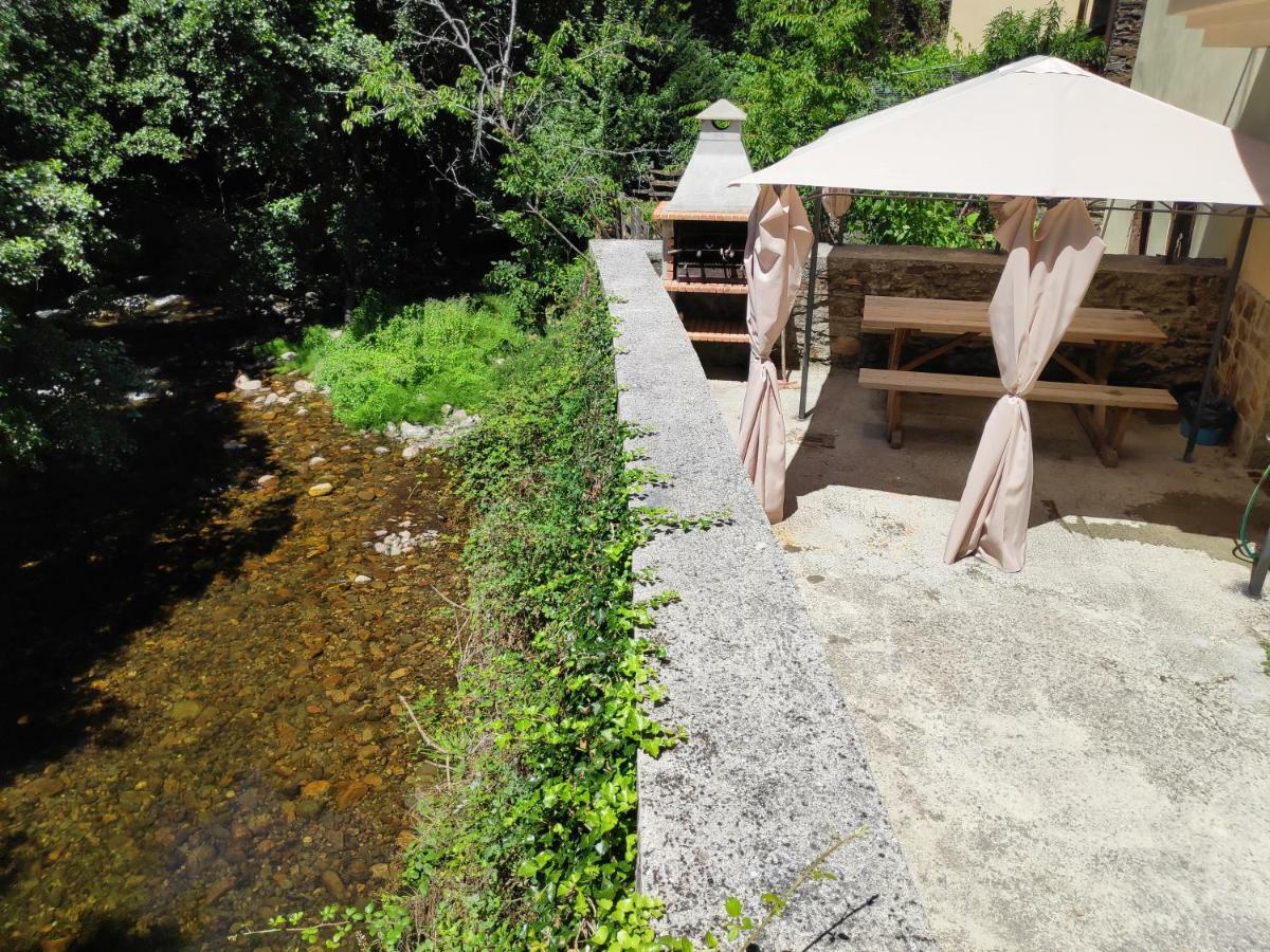 Apartamentos El Rincon De Limes Кангас-дель-Нарсеа Екстер'єр фото